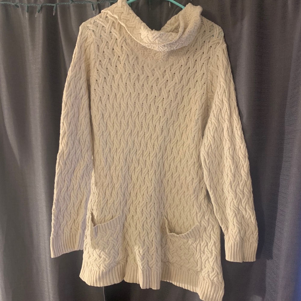 Jeanne Pierre sweater with pockets!